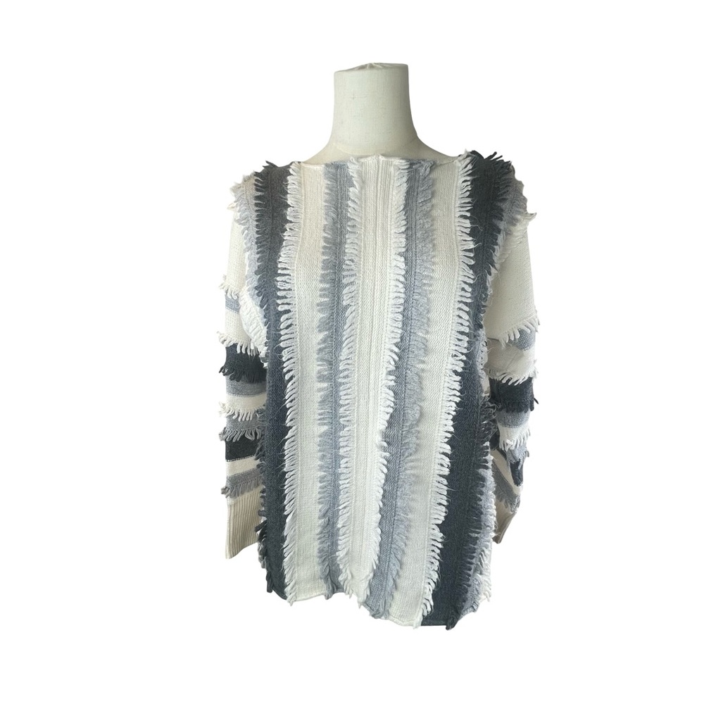 Vince Camuto White Gray Striped Frayed Fringe Crewneck Sweater Boho  Size S NWT